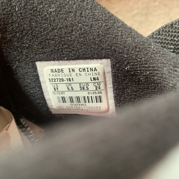 Jordan carmines 6’s - Picture 3 of 6